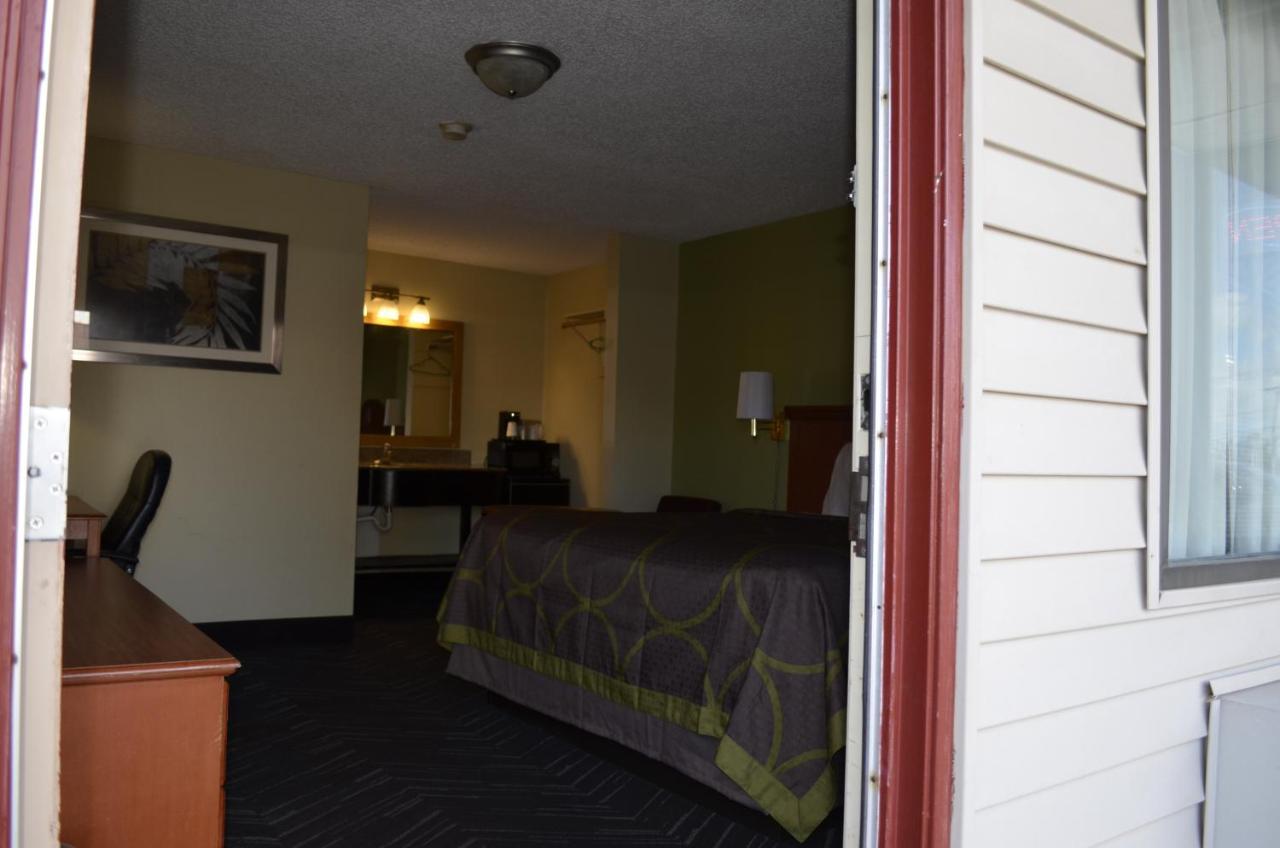 Budget Inn Williamsville Exterior photo